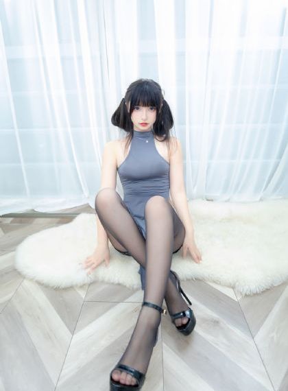 波多野结衣和邻居老人公